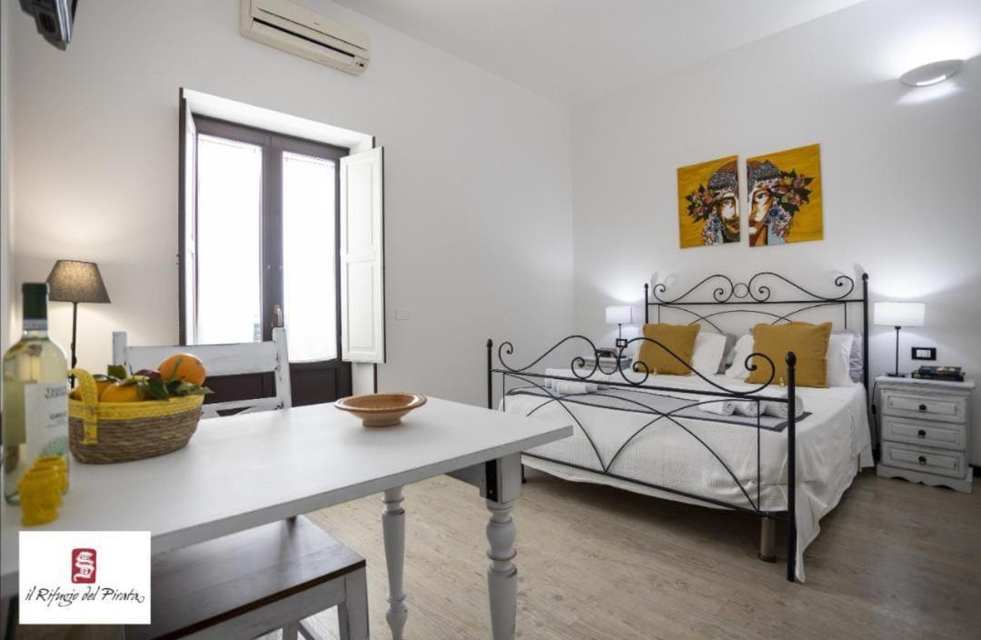 Il Rifugio Del Pirata Apartment ตราปานี ภายนอก รูปภาพ