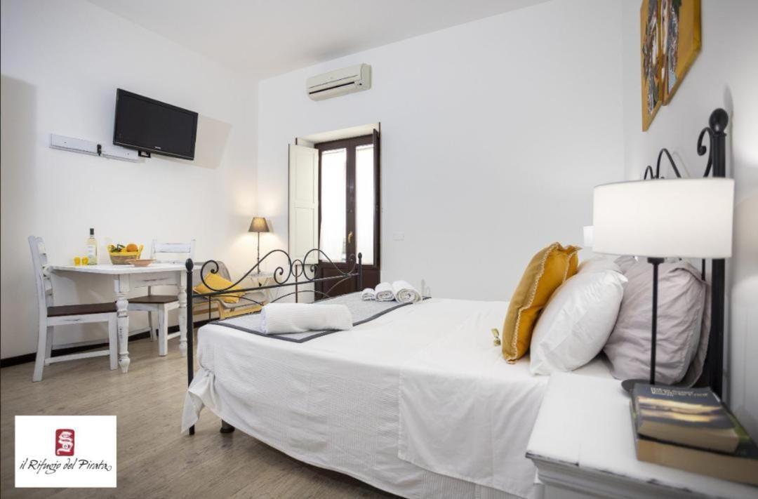 Il Rifugio Del Pirata Apartment ตราปานี ภายนอก รูปภาพ