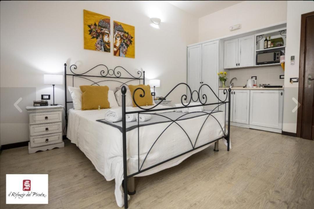 Il Rifugio Del Pirata Apartment ตราปานี ภายนอก รูปภาพ